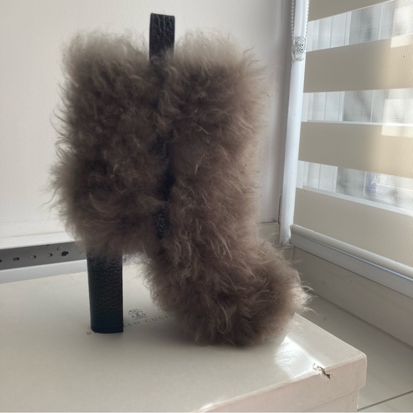BRUNELLO CUCINELLI | ´Bordeaux’ Brown Leather Peep Toe Slip Bootie Gray Fur 37.5 - Picture 7 of 13